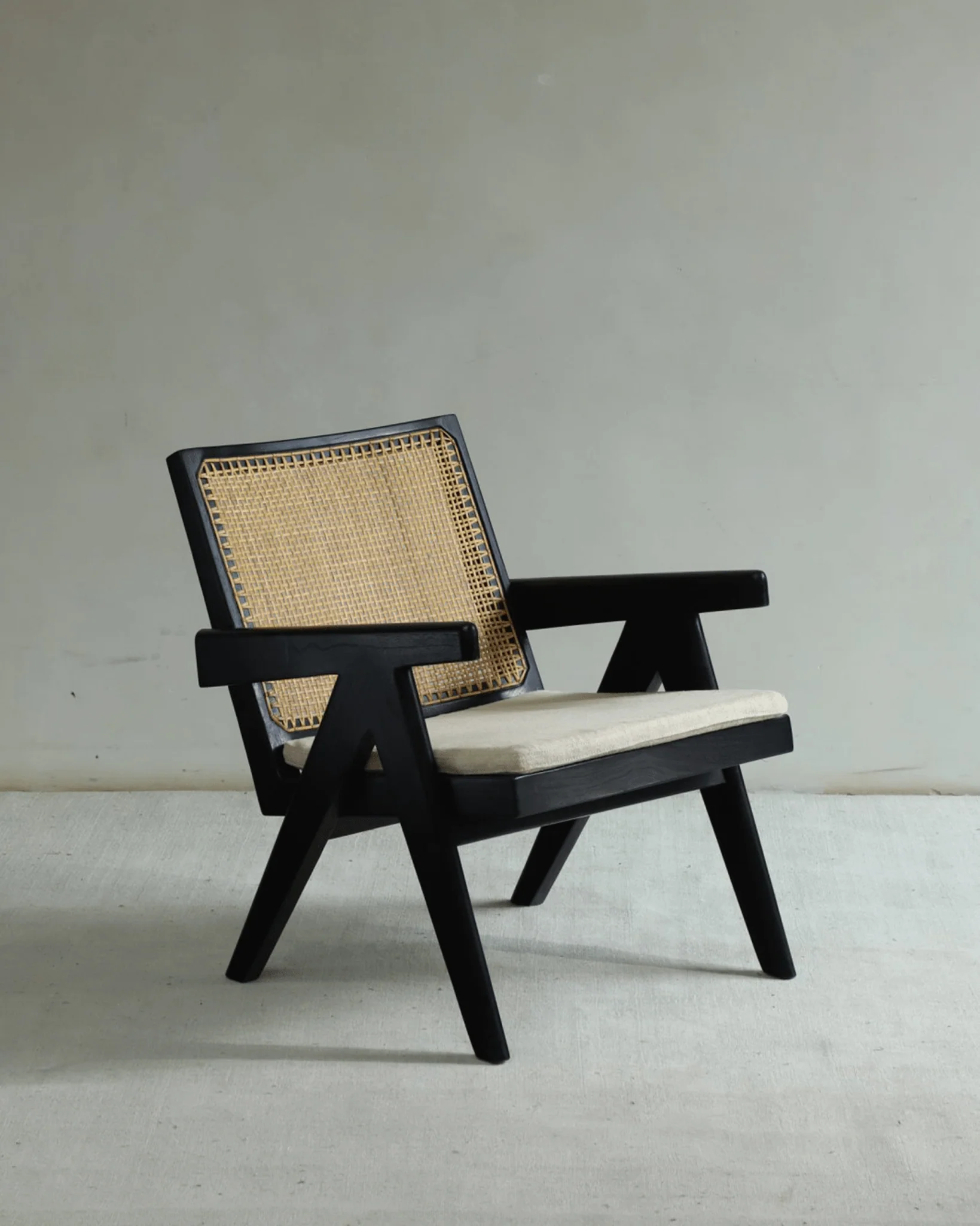 Chandigarh Armrest Easy Chair - Image 11