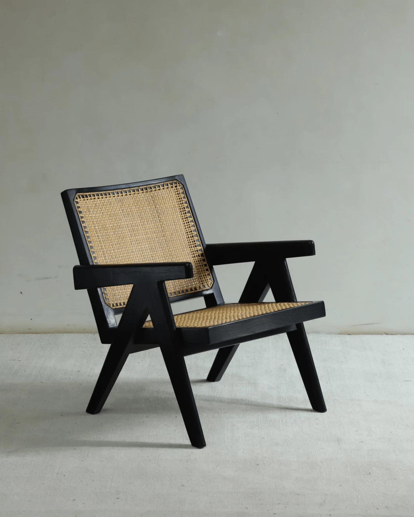 Chandigarh Armrest Easy Chair - Image 12