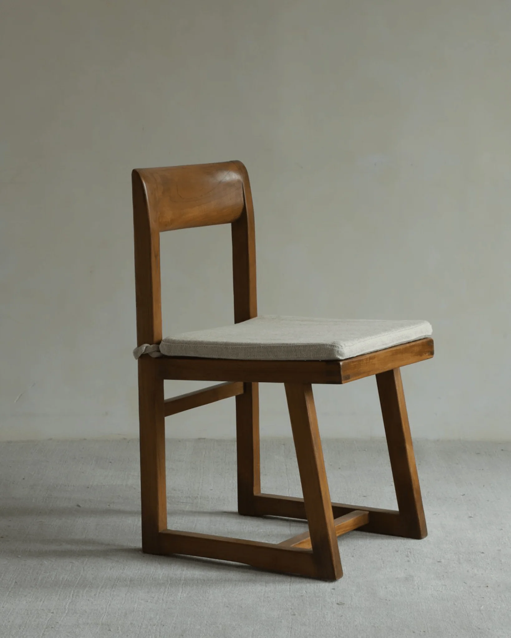 Chandigarh Box Chair - Image 14