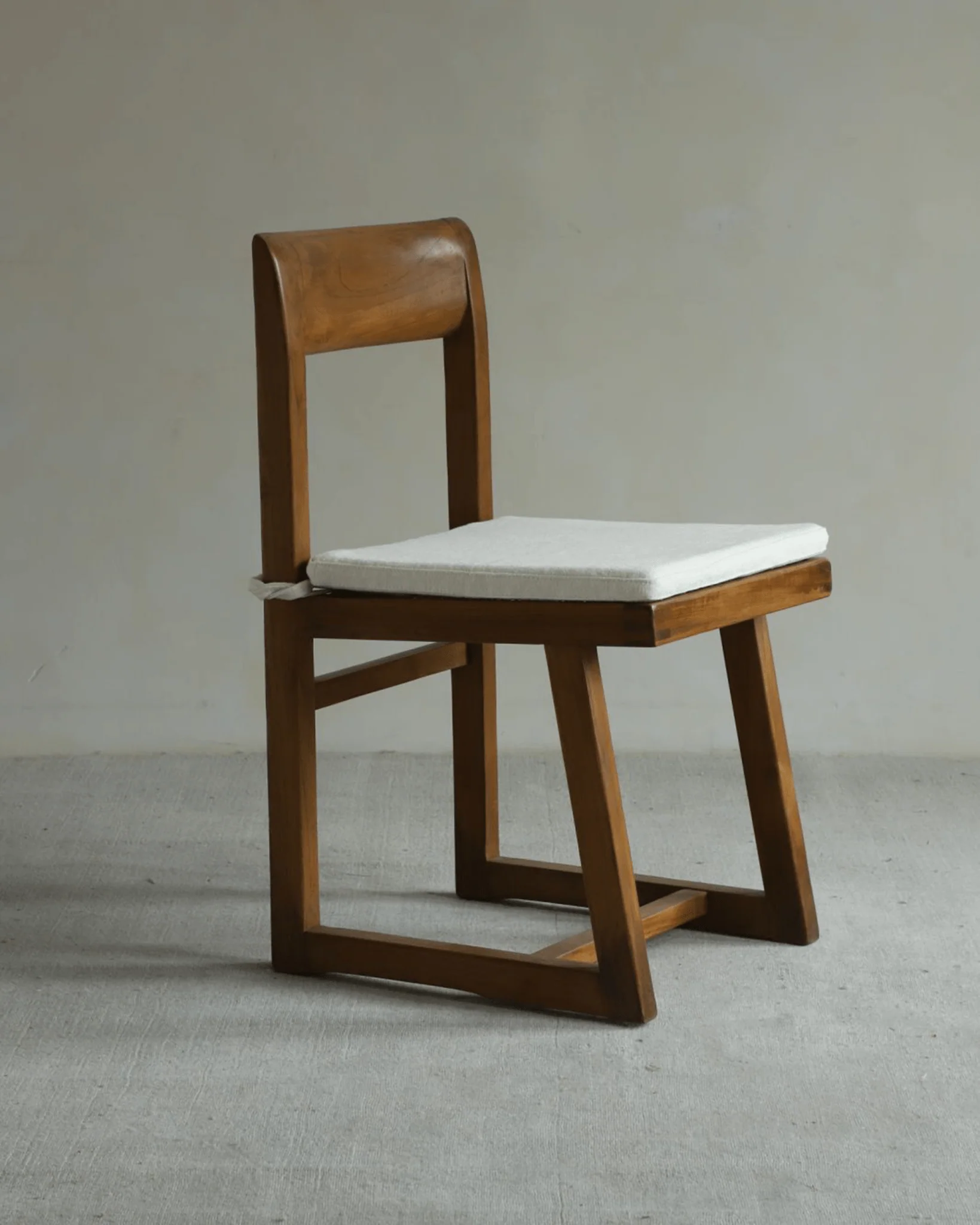 Chandigarh Box Chair - Image 17