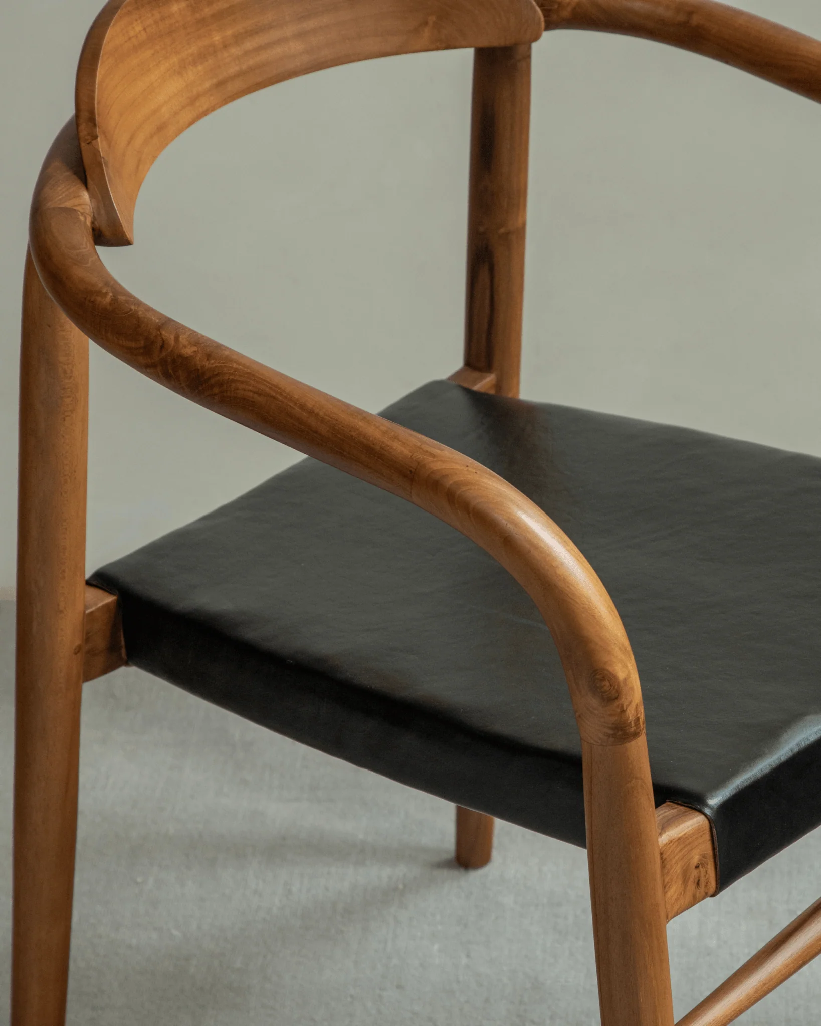 Crescent Leather Chair - Image 24