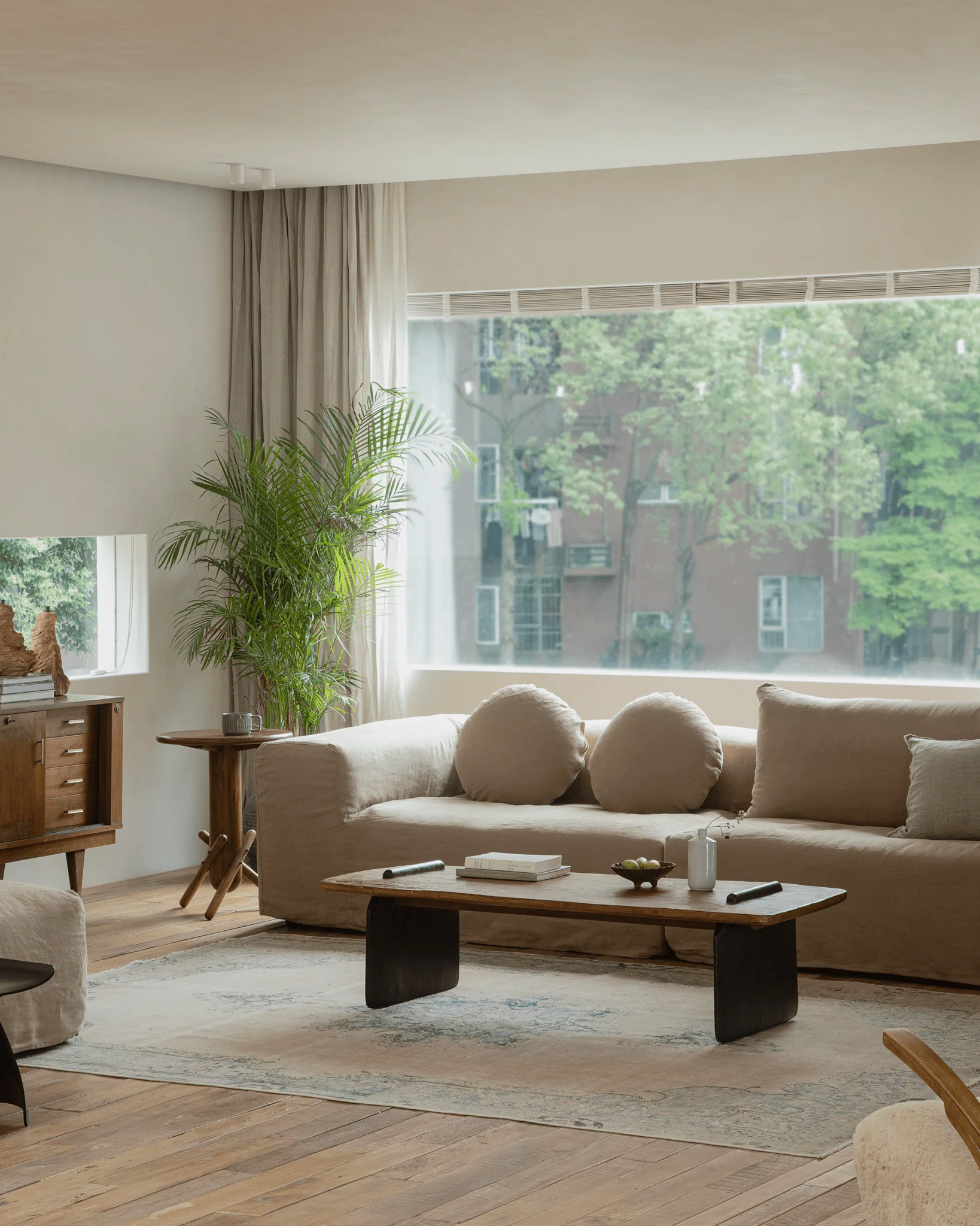 Doma Sectional Sofa - Image 16