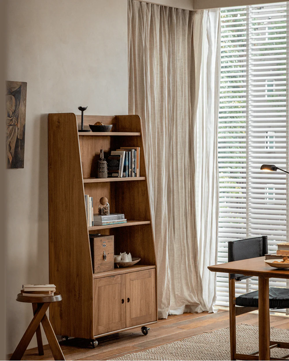 Lidi Display Cabinet - Image 3