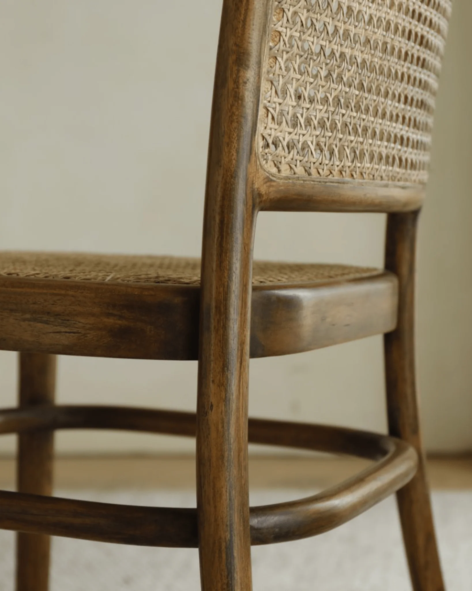 NO.811 Chair - Image 6