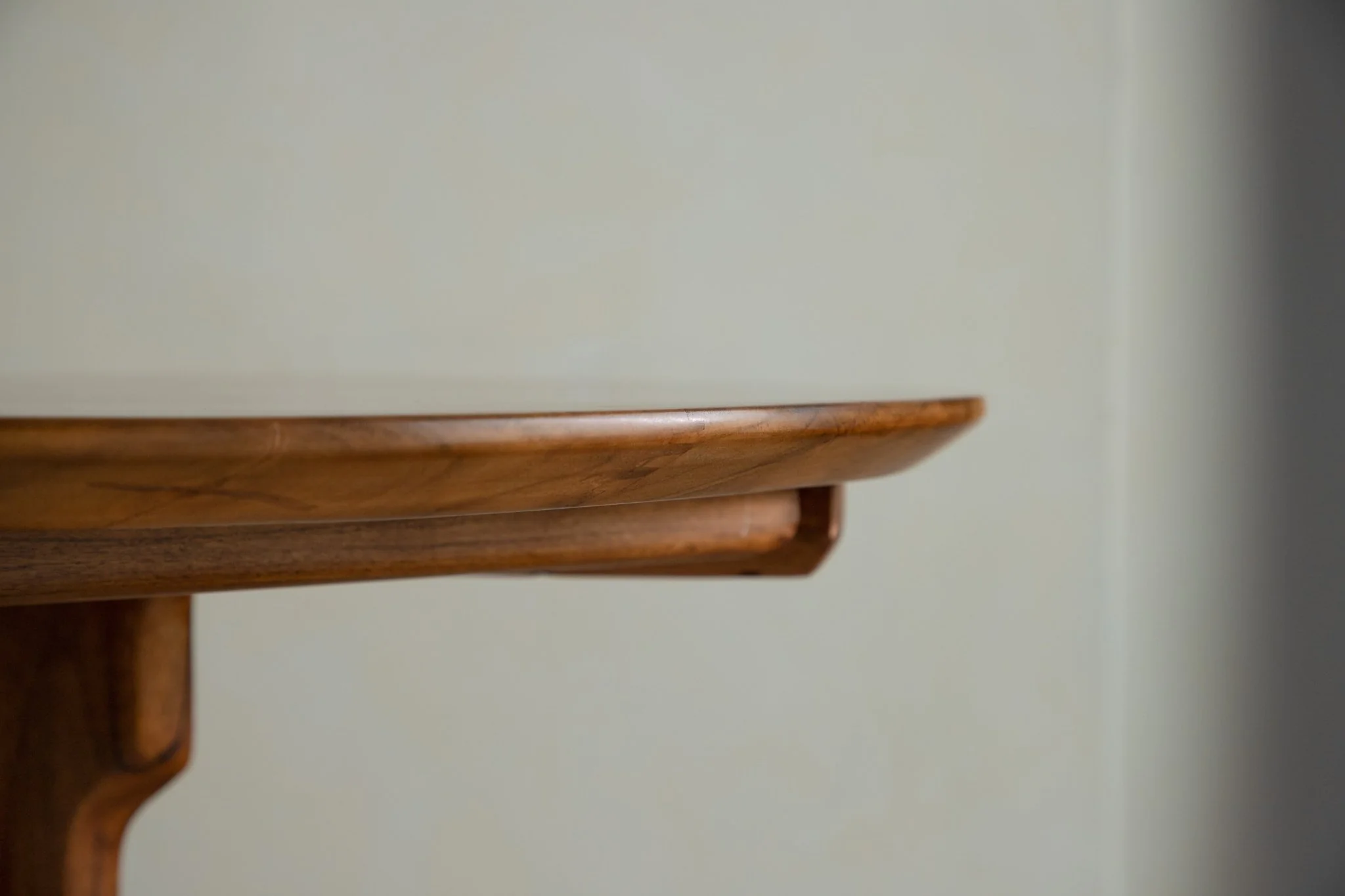 X Table - Image 11